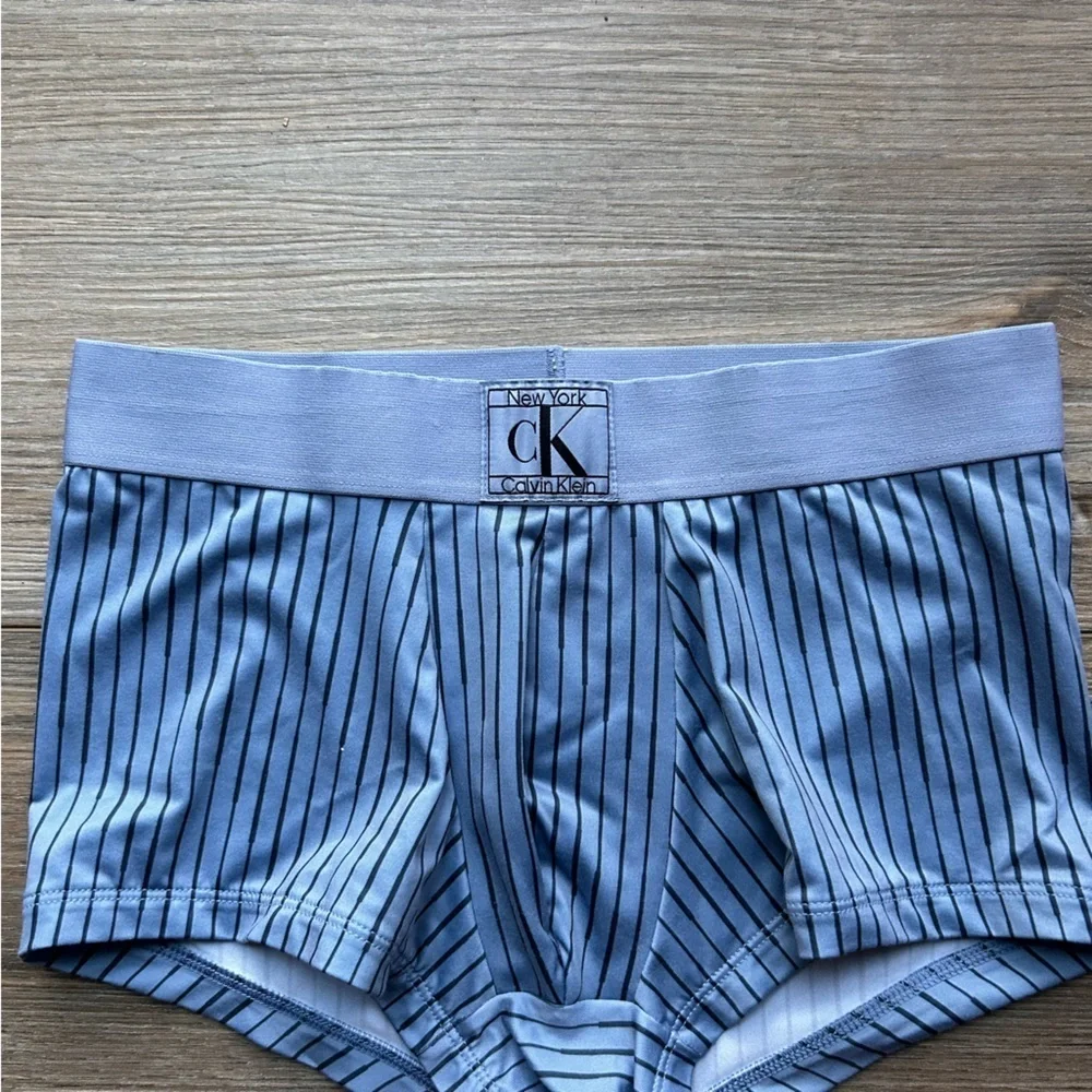Calvin Klein calvin klein